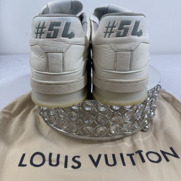 Louis Vuitton LV Trainers White Sneakers – Size 9 US Authentic-Used - Picture 9 of 14